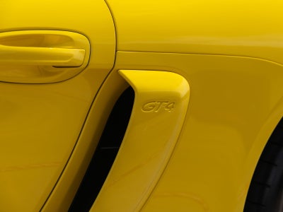 2016 Porsche Cayman GT4