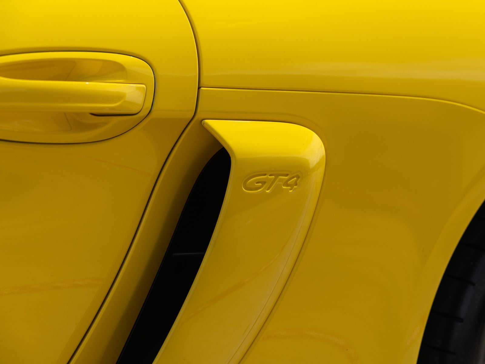 2016 Porsche Cayman GT4