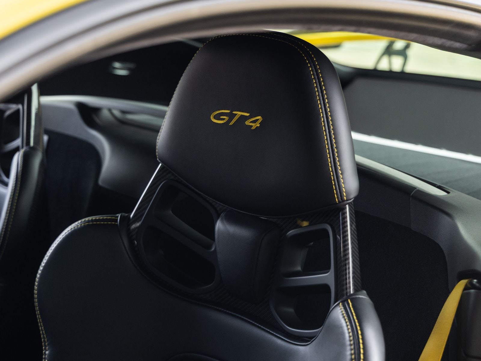 2016 Porsche Cayman GT4