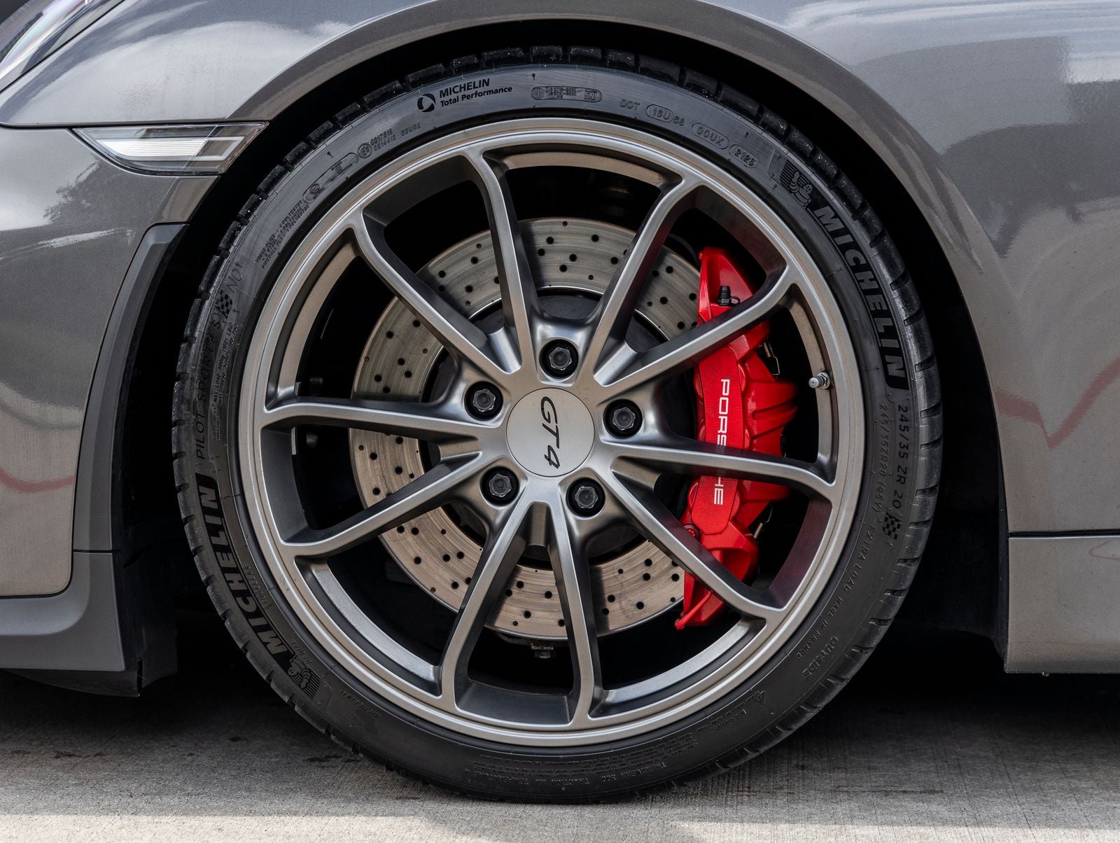 2016 Porsche 718 Cayman GT4