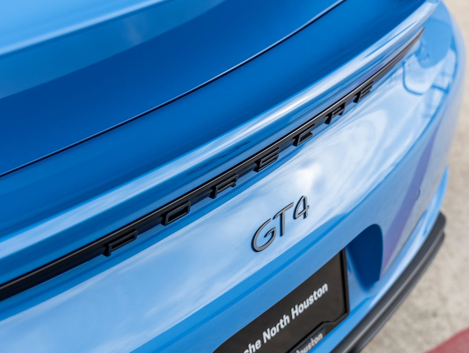 2023 Porsche 718 Cayman GT4