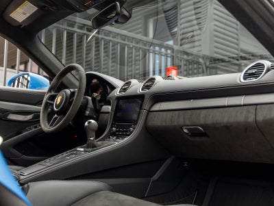 2023 Porsche 718 Cayman GT4