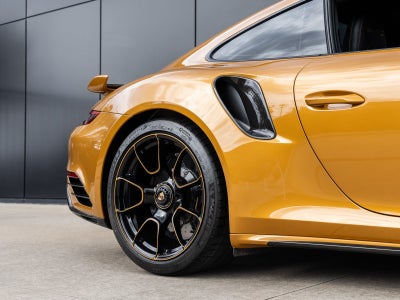 2018 Porsche 911 911 Turbo S Exclusive Series