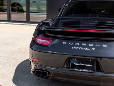 2015 Porsche 911 911 Turbo S Coupe