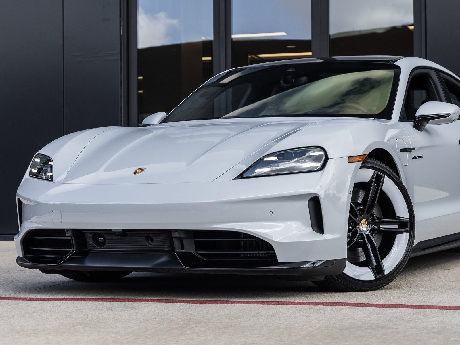 2025 Porsche Taycan Taycan GTS