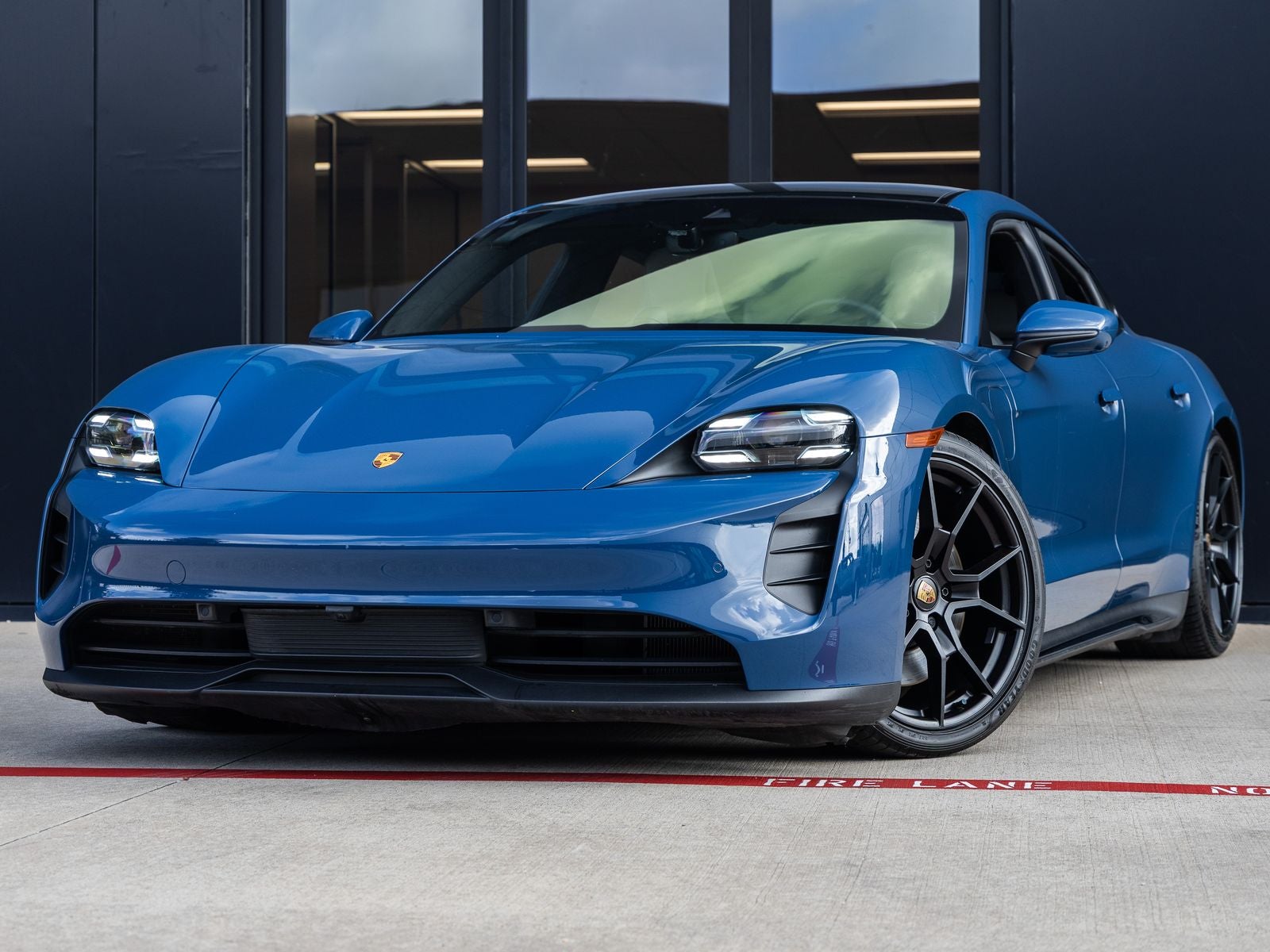 2023 Porsche Taycan GTS