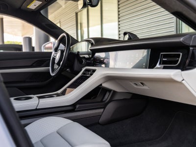 2024 Porsche Taycan Taycan GTS (MY24)
