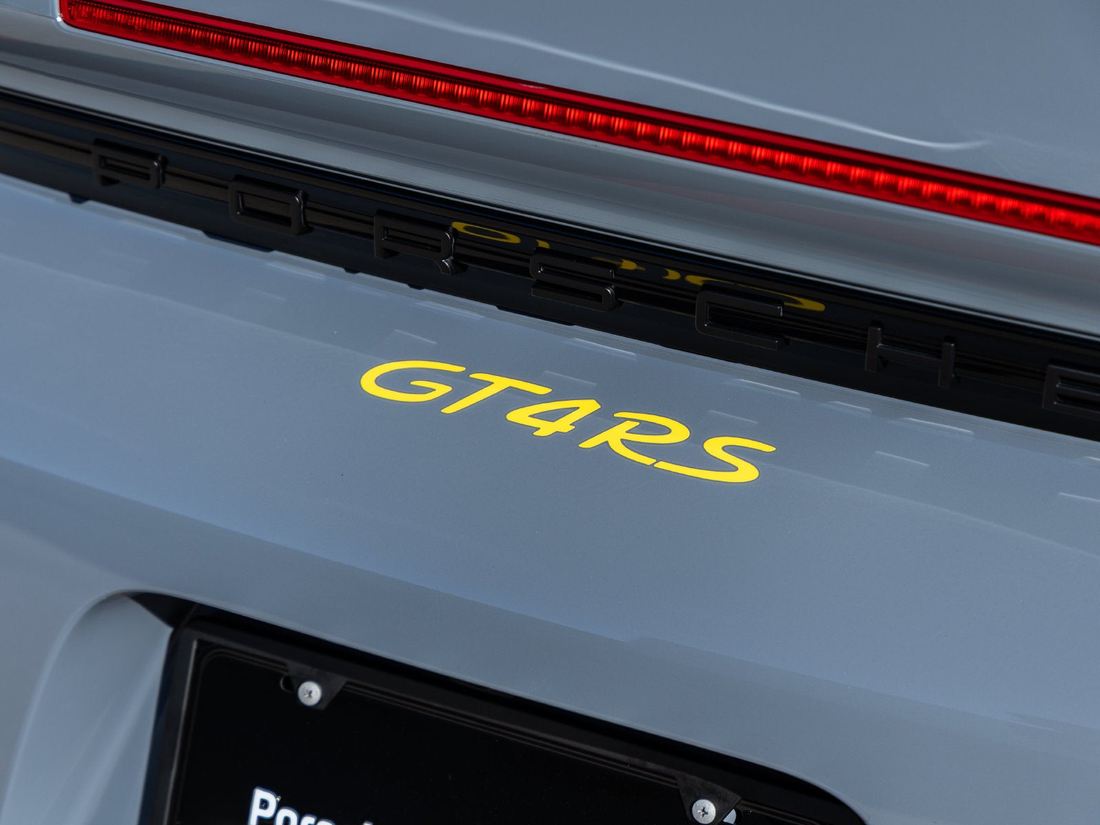 2023 Porsche 718 Cayman GT4 RS