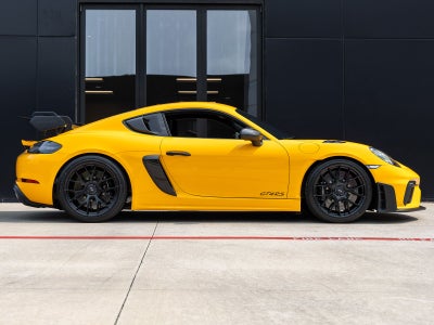 2025 Porsche 718 718 Cayman GT4 RS
