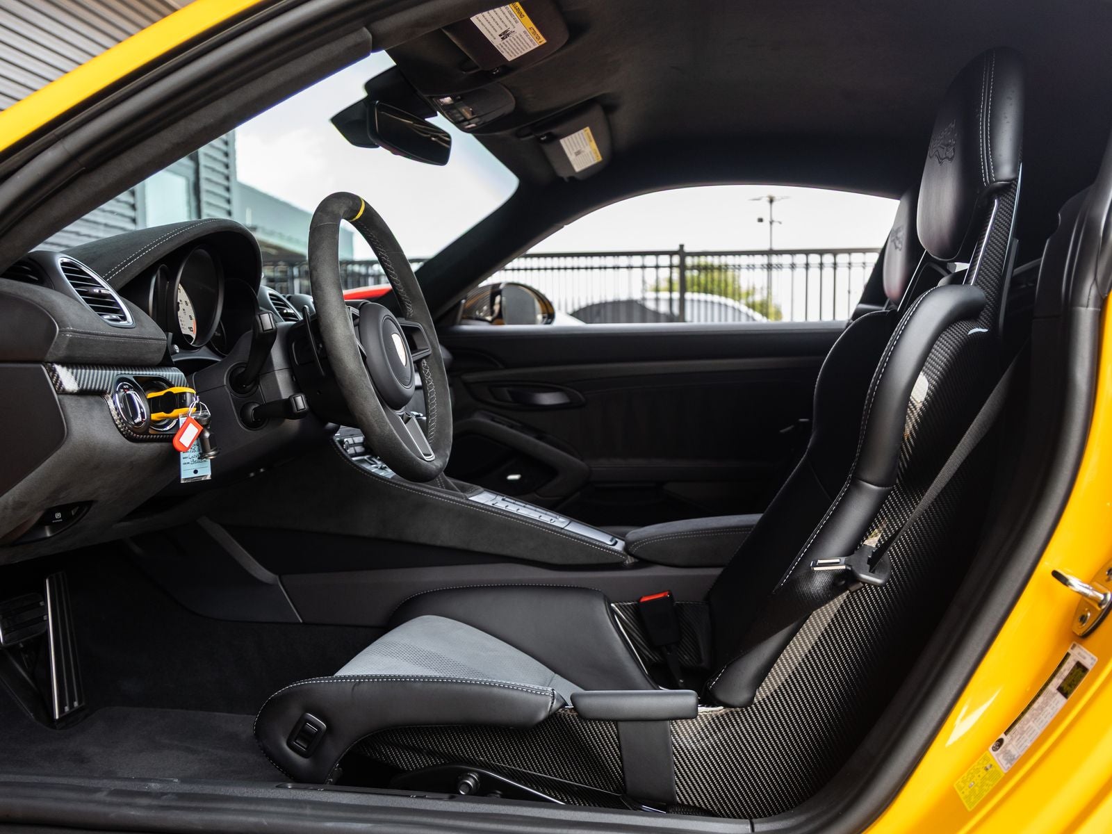 2025 Porsche 718 718 Cayman GT4 RS