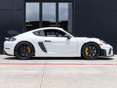 2025 Porsche 718 Cayman GT4 RS
