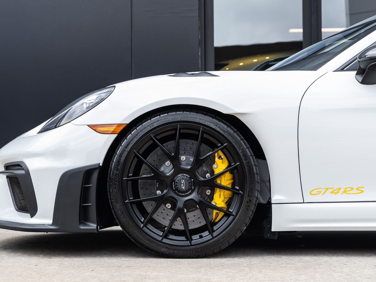 2025 Porsche 718 Cayman GT4 RS