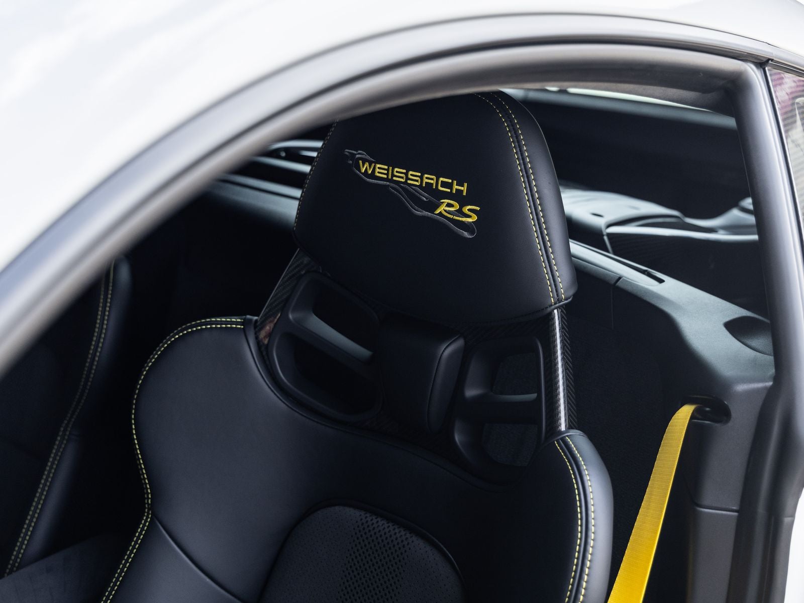 2025 Porsche 718 Cayman GT4 RS