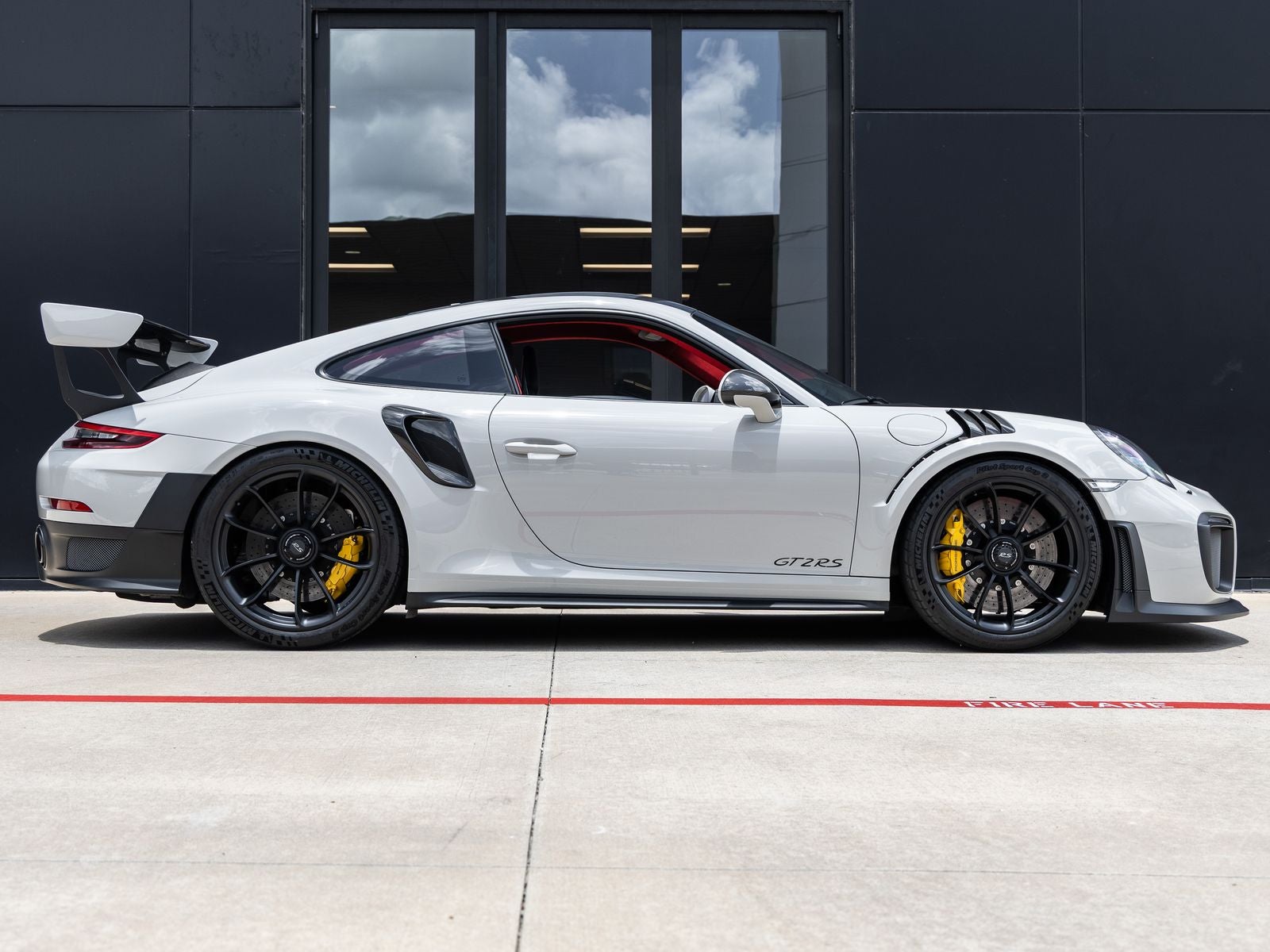 2019 Porsche 911 911 GT2 RS