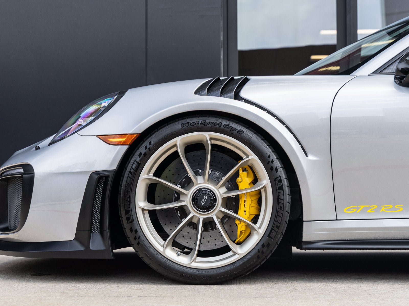 2018 Porsche 911 911 GT2 RS