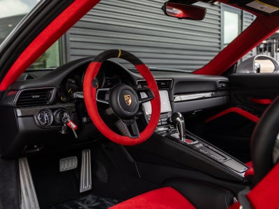 2018 Porsche 911 911 GT2 RS