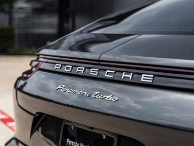 2017 Porsche Panamera Turbo