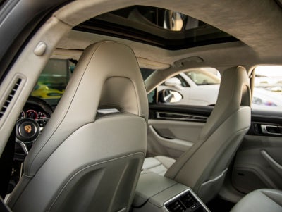 2017 Porsche Panamera Turbo
