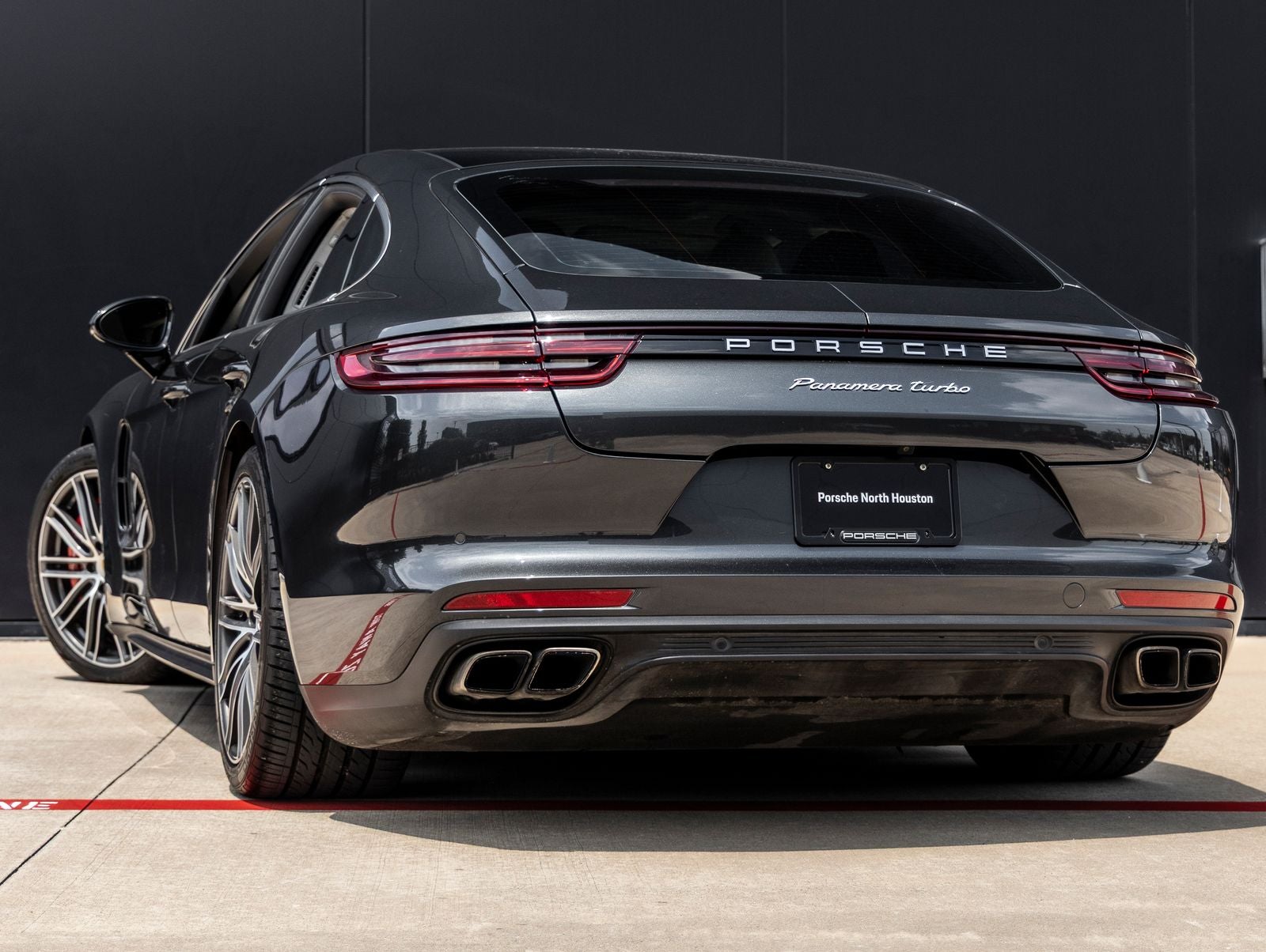2017 Porsche Panamera Turbo