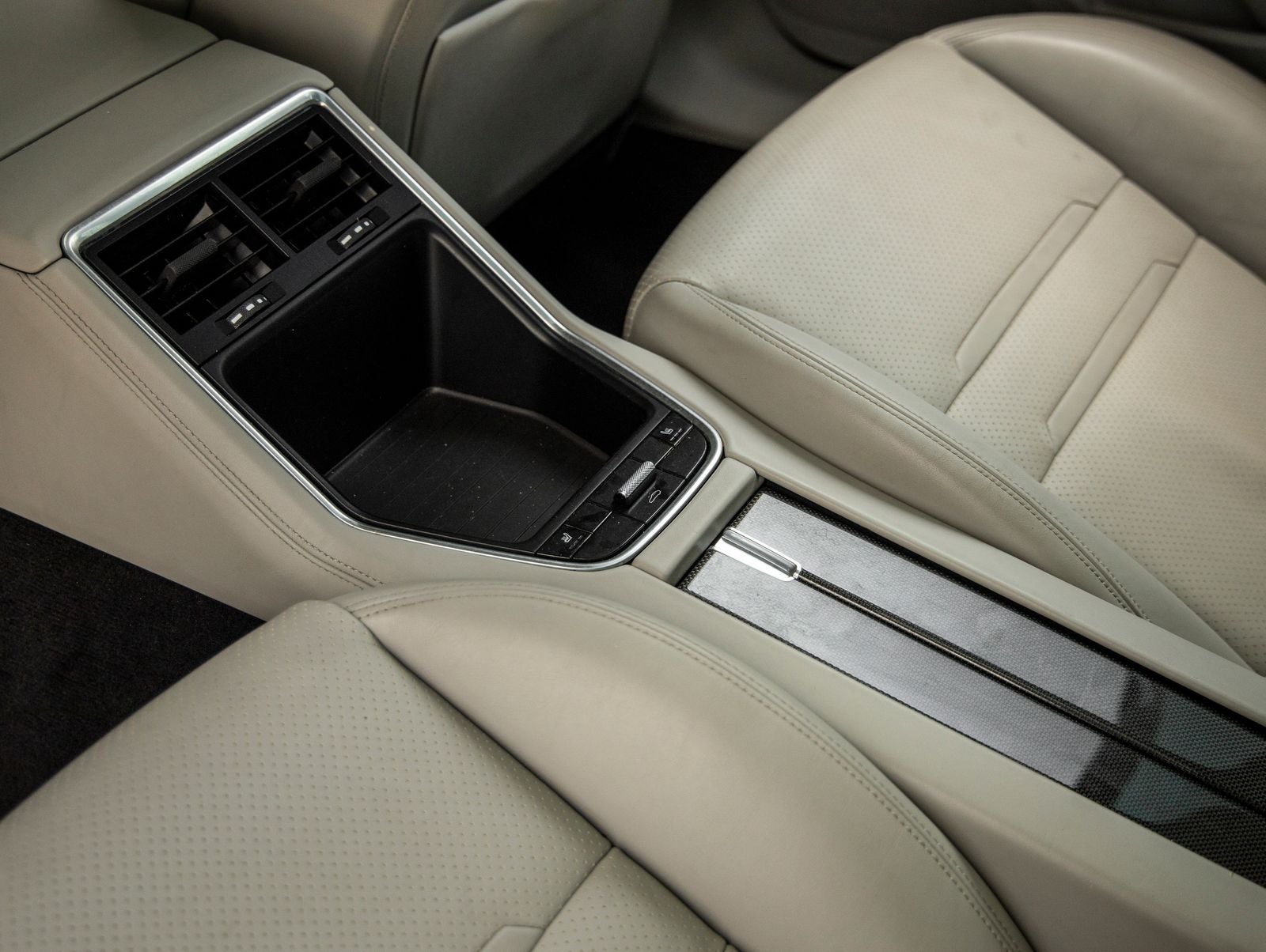 2017 Porsche Panamera Turbo