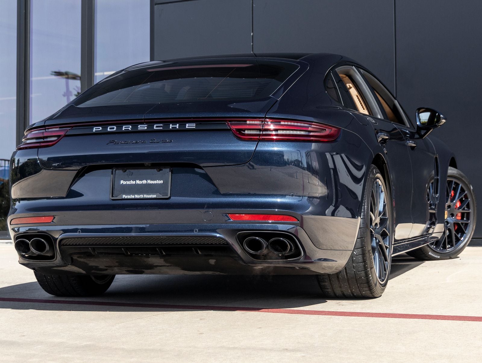 2018 Porsche Panamera Panamera Turbo