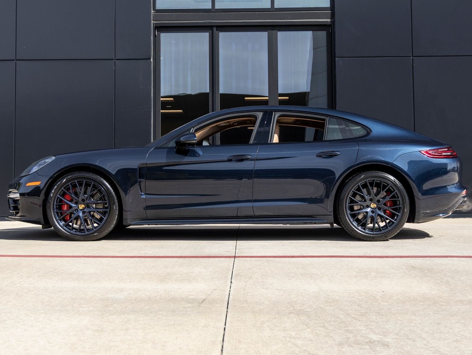 2018 Porsche Panamera Panamera Turbo