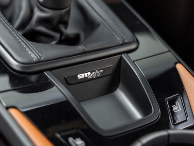 2024 Porsche 911 S/T