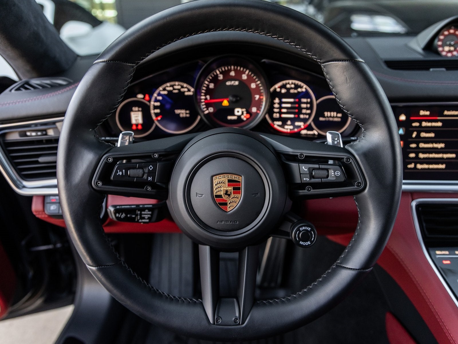 2023 Porsche Panamera GTS