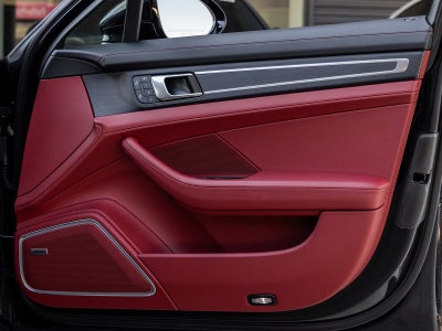 2023 Porsche Panamera GTS