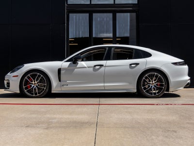 2021 Porsche Panamera Panamera GTS (MY21)