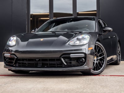2020 Porsche Panamera Panamera GTS