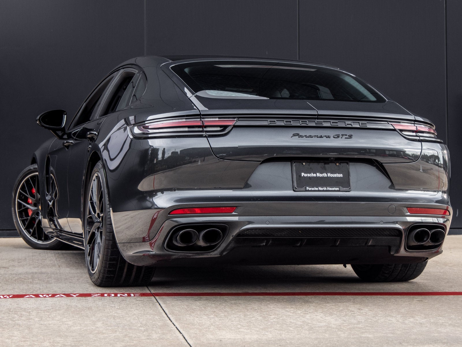 2020 Porsche Panamera Panamera GTS
