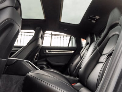 2020 Porsche Panamera Panamera GTS