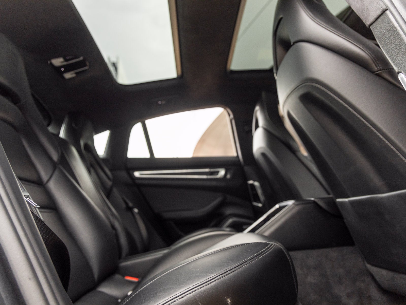 2020 Porsche Panamera Panamera GTS