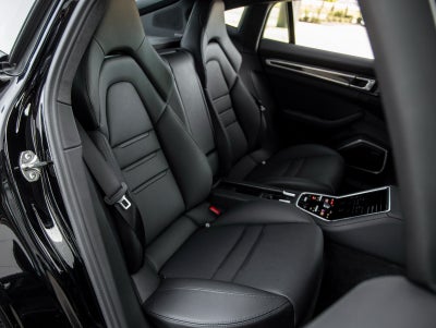 2023 Porsche Panamera Panamera GTS (MY23)