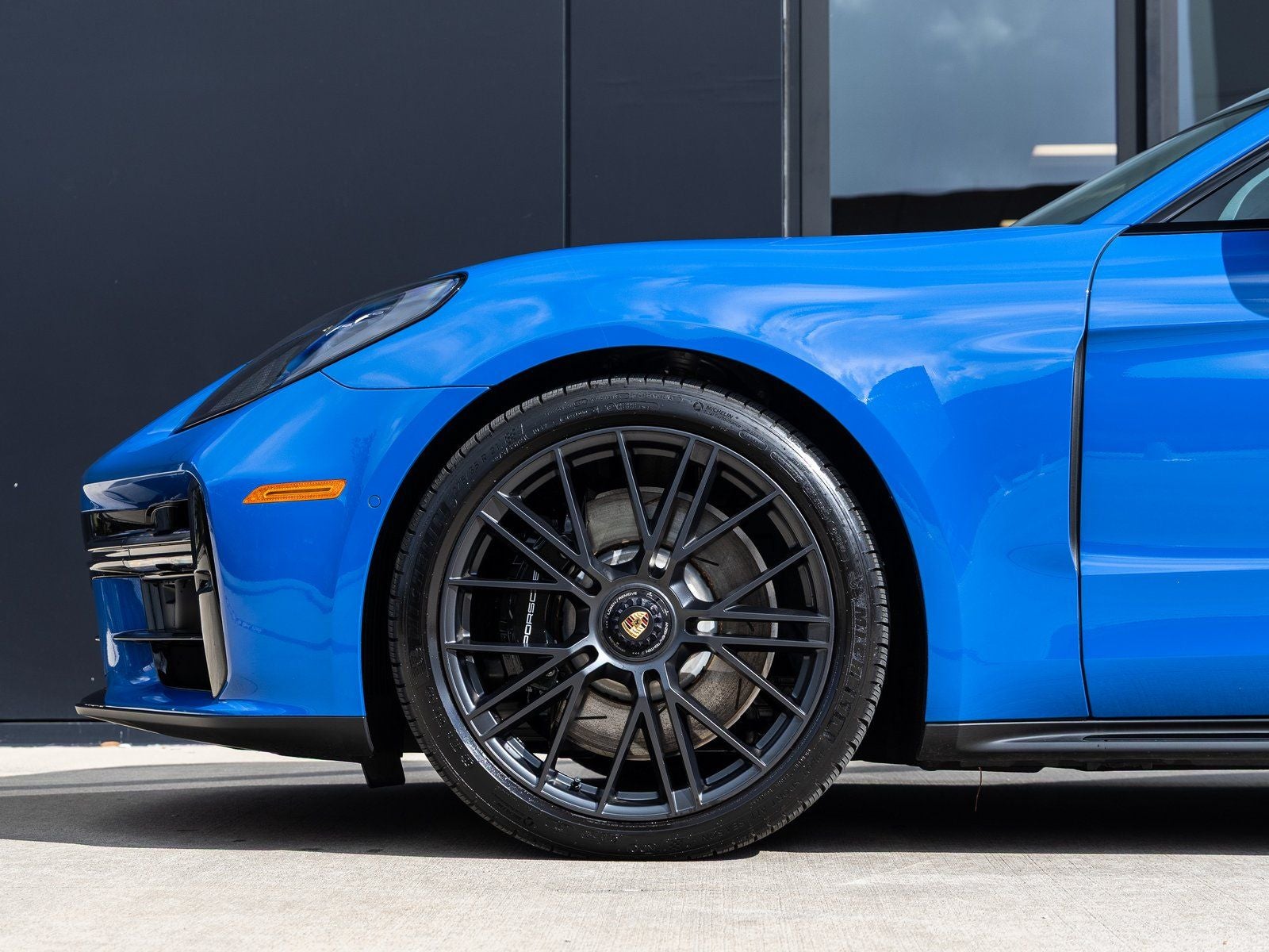 2025 Porsche Panamera Panamera GTS