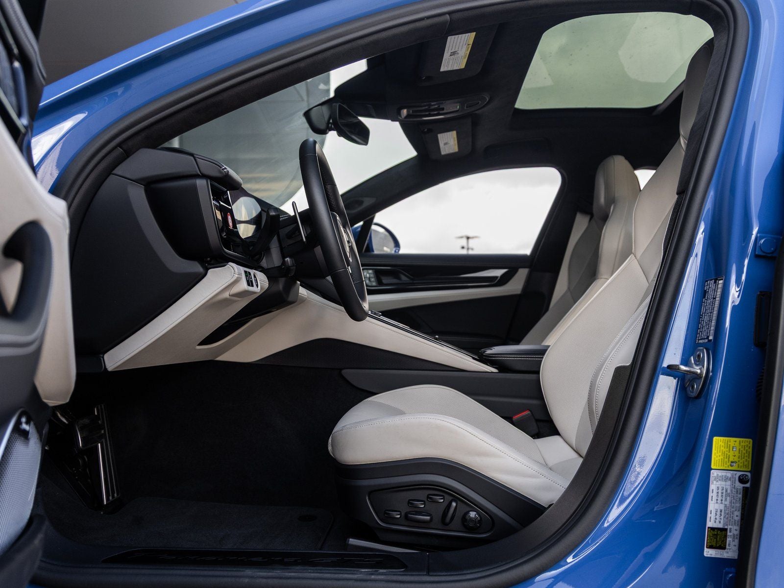 2025 Porsche Panamera Panamera GTS