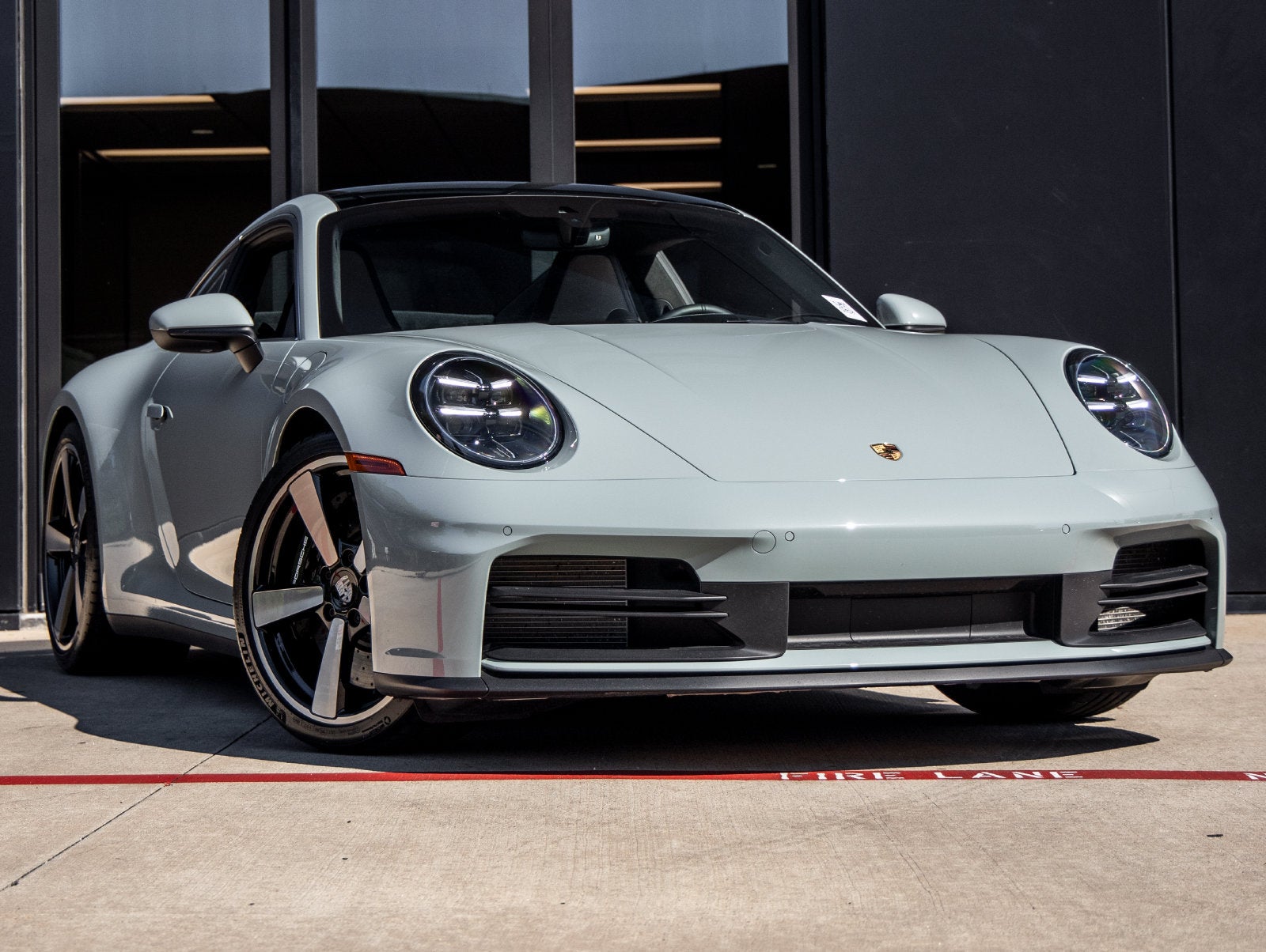 2025 Porsche 911 Carrera S