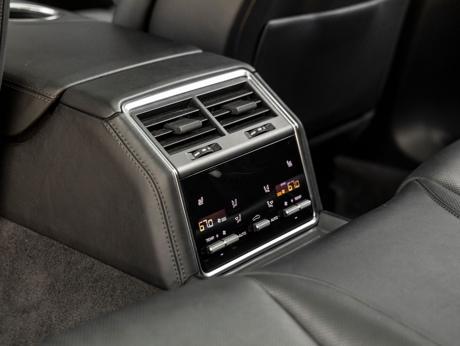 2022 Porsche Panamera Panamera Platinum Edition