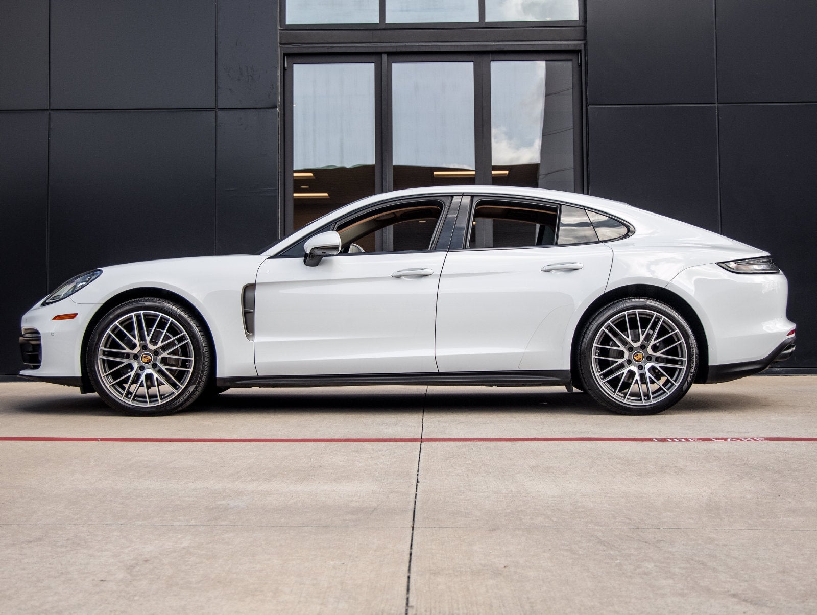 2023 Porsche Panamera Panamera Platinum Edition
