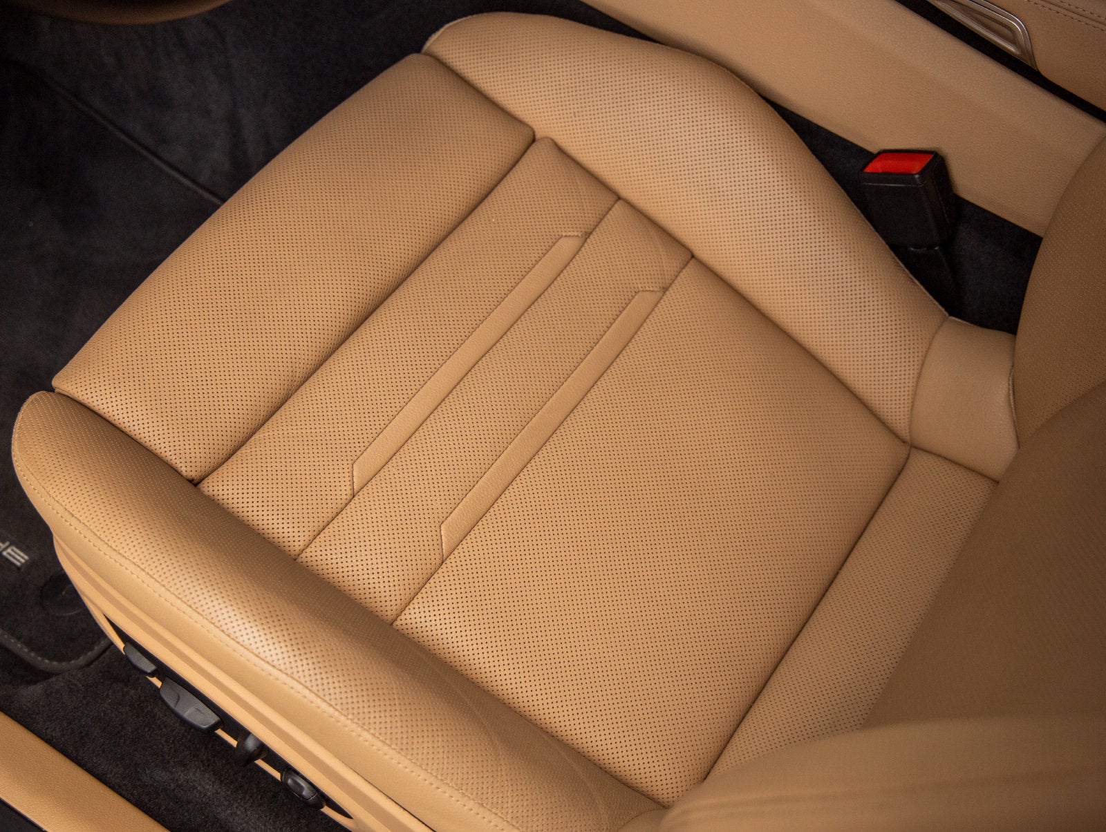 2023 Porsche Panamera Panamera Platinum Edition