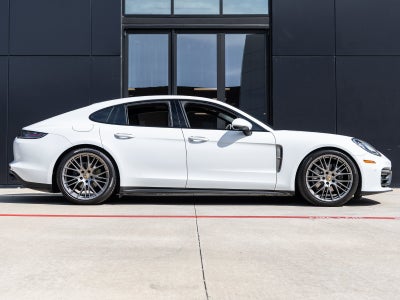 2023 Porsche Panamera Panamera 4 Platinum Edition