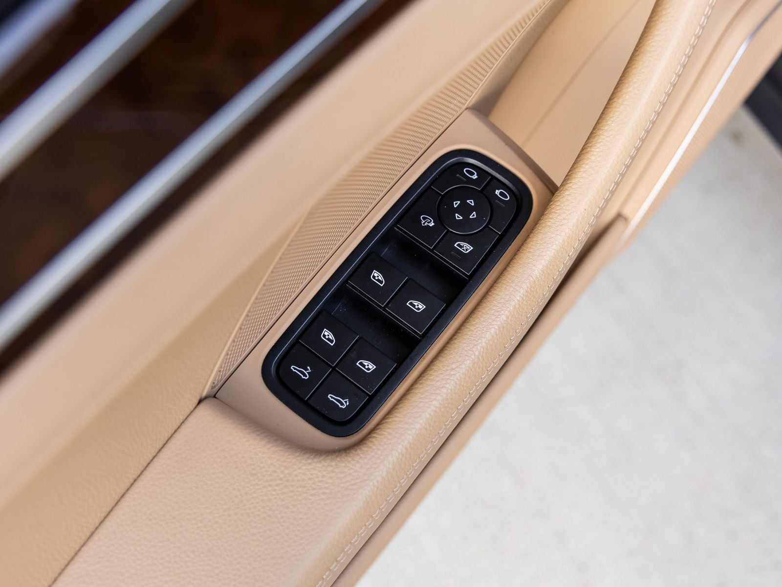 2023 Porsche Panamera Panamera 4 Platinum Edition