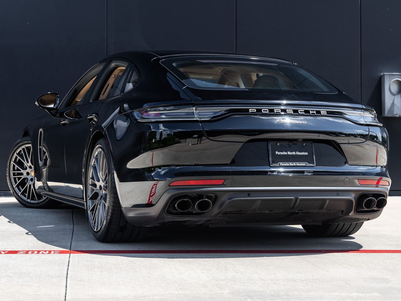 2023 Porsche Panamera Panamera 4 Platinum Edition