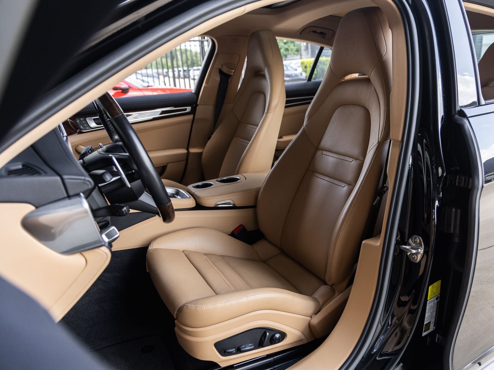2023 Porsche Panamera Panamera 4 Platinum Edition