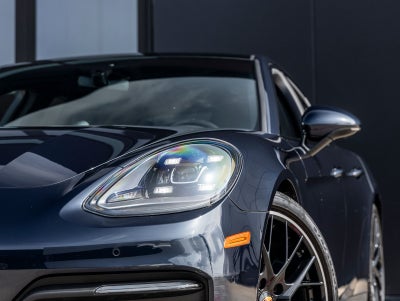 2023 Porsche Panamera Panamera 4 Platinum Edition (MY23)