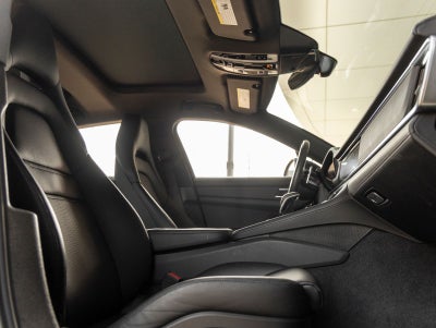 2023 Porsche Panamera Panamera 4 Platinum Edition (MY23)