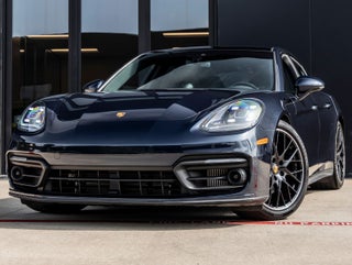 2023 Porsche Panamera Panamera 4 Platinum Edition (MY23)