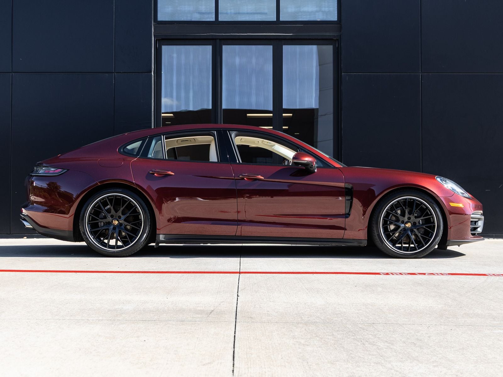 2022 Porsche Panamera 4