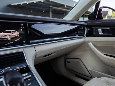 2022 Porsche Panamera 4